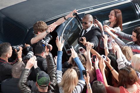 5 Questions To Ask Before Hiring A Limo For The Los Angeles Grammys