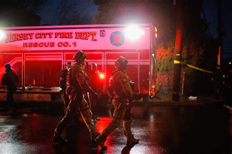 6 Killed In New Jersey Gunbattle Including Police Officer