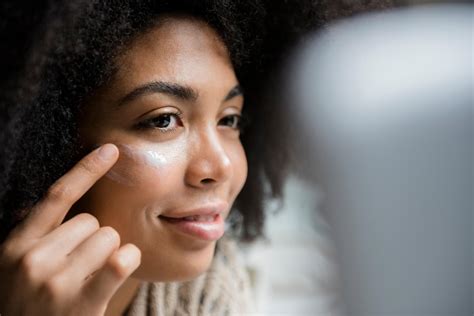These Natural Makeup Brands Are Made With Clean Non Toxic Ingredients