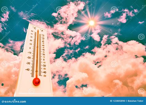 Thermometer Sun Sky 40 Degres Hot Summer Day High Summer Temperatures