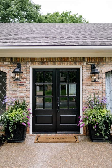 Landscaping around house home landscaping landscaping with rocks front yard landscaping landscaping design landscaping house landscape landscape architecture ranch house landscaping brick ranch facade house house facades room planning ranch style curb appeal. Curb Appeal and Landscaping Ideas from Fixer Upper | House ...