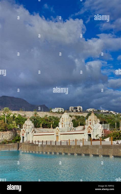 Siam Wasserpark Teneriffa Fotos Und Bildmaterial In Hoher Aufl Sung