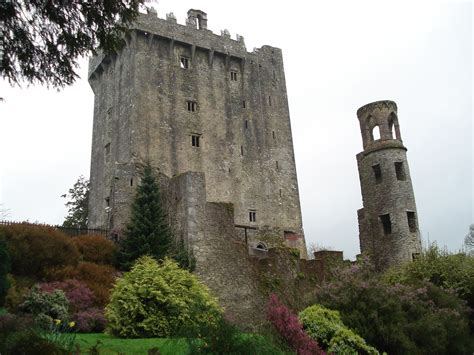 Kissing The Blarney Stone A Must For Eloquence Luxeinacity