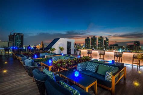Vanilla Sky Bar And Club By Compass Dining Compass Hospitality
