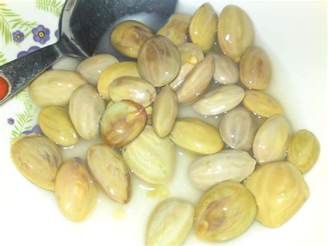 ¾ gelas es serut halus. DARI DAPUR ORANG KAMPUNG: PETAI JERUK