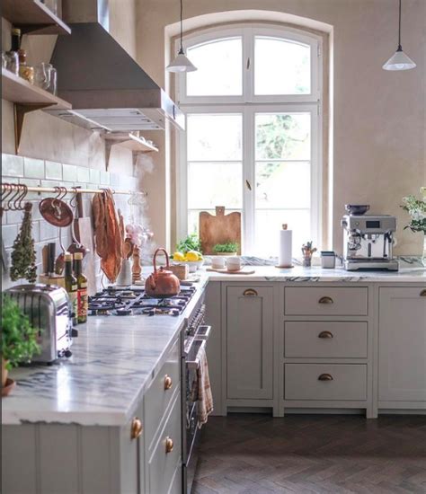 40 Unique Kitchens Without Upper Cabinets Decoholic