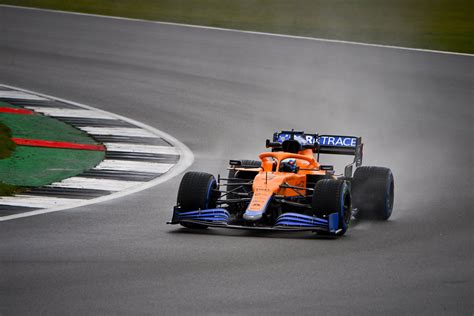 Watch Daniel Ricciardo Drives Mclarens Car At Silverstone