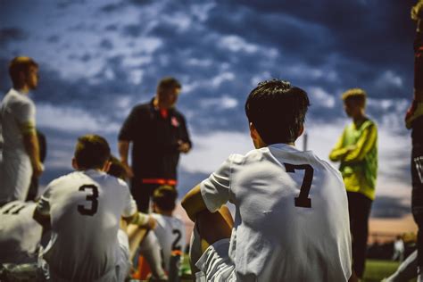 Playing Up 3 Benefits Of Competing In An Older Age Group Hudl Blog