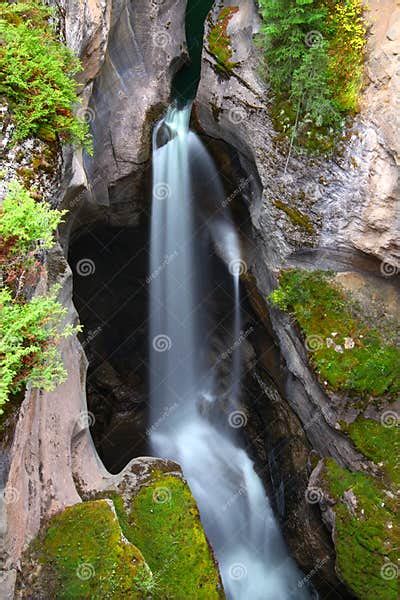 Maligne Canyon Waterfall Stock Photo Image Of Scenic 22436376