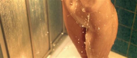 Naked Saralisa Volm In Hotel Desire