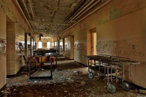 Corridor At Bryce State Hospital In Tuscaloosa Al Abandoned Asylums Abandoned Hospital