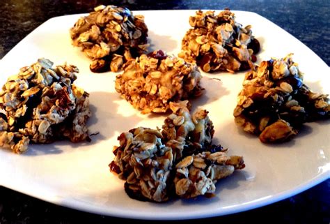 Let the mixture rest for a few minutes (to let the flaxseed and chia seeds thicken the dough). The Superfoods Girl: Superfood Breakfast Cookies