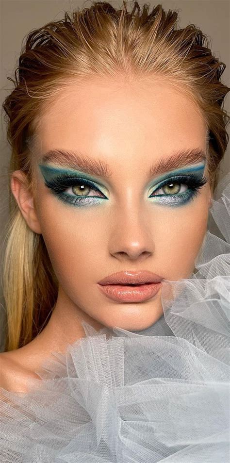 Creative Eye Makeup Art Ideas You Should Try Fantasy Icy Blue Eye Makeup Look