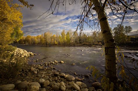River Hd Wallpaper Background Image 2048x1365