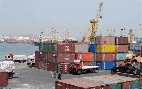 ميناء الإسكندرية يحبط تهريب 9 ملايين عبوة منشطات ومكملات غذائية صور غرفة ملاحة الأسكندرية