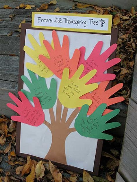 35 Easy Thanksgiving Crafts For Kids To Try