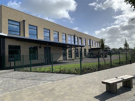 Barton Park Primary School — Rkn Aluminium Ltd