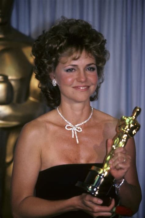 Sally Field Photos A Look At Sally Fields Iconic Life In Photos