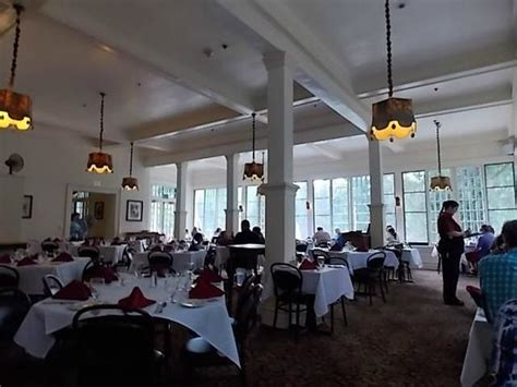 Wawona hotel dining room, yosemite national park: Wawona Hotel Dining Room
