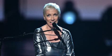 Annie Lennox Sounds Off On Being A Gender Bender Her Gay Fan Base