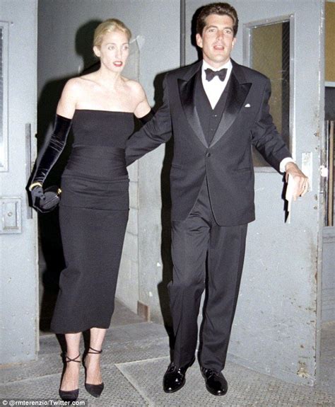Best Images About Carolyn Bessette Kennedy On Pinterest Jfk Trend News And Marriage
