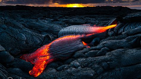 Shooting Lava Flow In Hawaii This Week In Photo