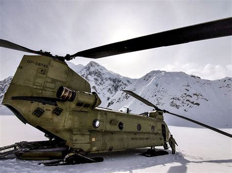 These Are The Most Incredible Photos Of The Us Army In 2015 Chinook