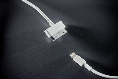Apple Reportedly Killing Chargers That Power Both Lightning And Legacy