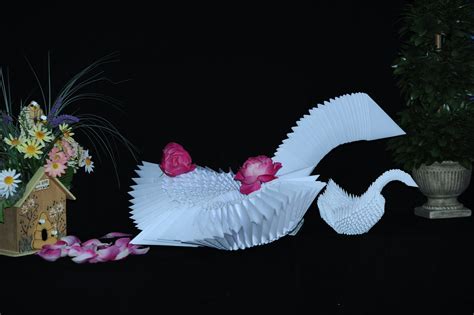 Elegant Life-Like Origami Swan : 9 Steps - Instructables