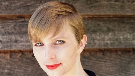 Out Of Prison Chelsea Manning Shares Her First Picture As Transgender