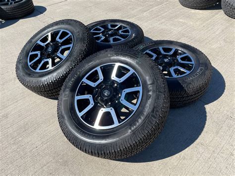 18 Toyota Tundra Sequoia Black And Machined 2020 2021 Oem Wheels And