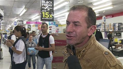 Consumidores Lotam Lojas E Supermercados Em Busca Das Ofertas Da Black Friday Globonews Conta