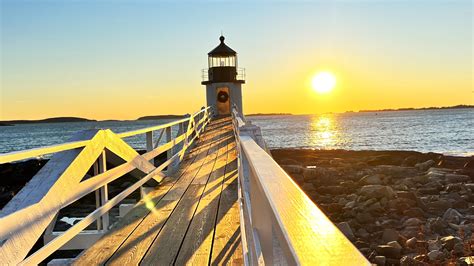 Marshall Point Lighthouse - wanderingvacationland