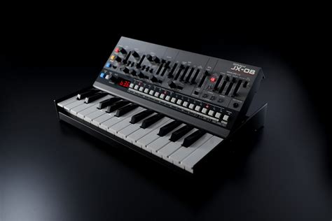 roland jd 08 y jx 08 nuevos sintes boutique con más polifonía y bitímbricos hispasonic