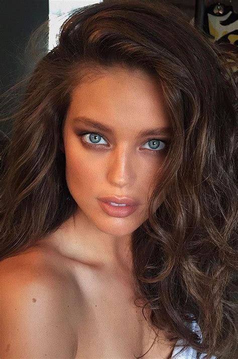 new celebrity eye makeup trend to try beauty crew emily didonato younique beautiful eyes