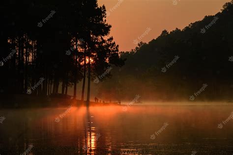 Premium Photo Beautiful Scenery Of Sunrise With The Fog Over The Pang