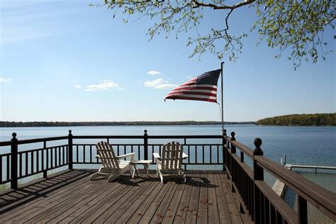 Beautiful Lake House Rentals Near Me Readers Digest