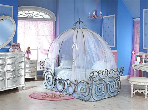 Designed with elegant curves and regal details, the canopy wrought iron princess bed is a beautiful piece of bedroom furniture that is truly royal. Beds:Wrought Iron Princess Bed Canopy Bed Design Disney ...