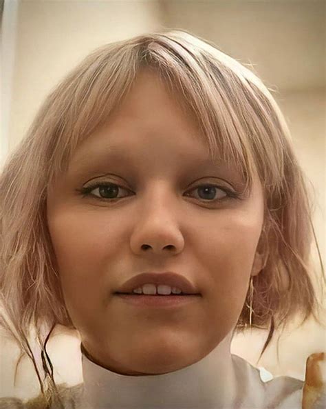 Grace Vanderwaal 1215 Grace Vanderwaal Grace Humanitarian