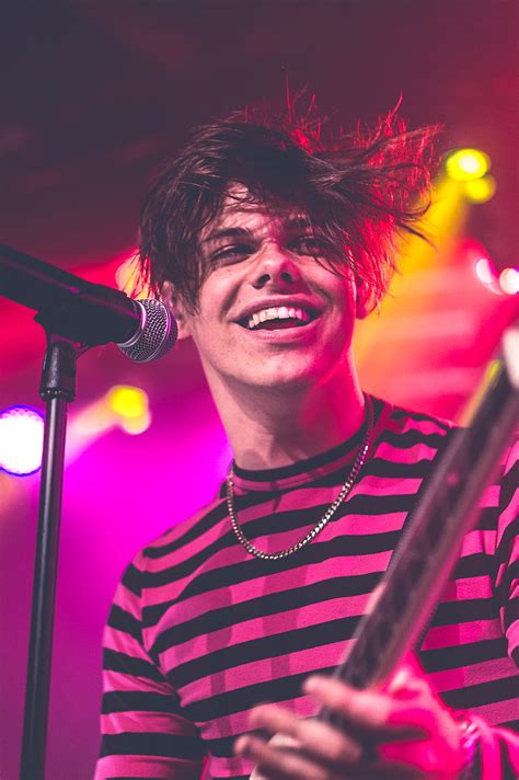 1920x1080px 1080p Free Download Yungblud Smiling Hd Phone