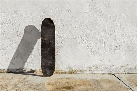 How To Remove Grip Tape From A Skateboard Skate World Skateboard News Skateboard Shop