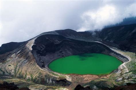 15 Of The Most Striking Crater Lakes On Earth