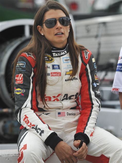Danica Patrick Finished 16th At Martinsville Speedway Martinsville Speedway Women Drivers Car