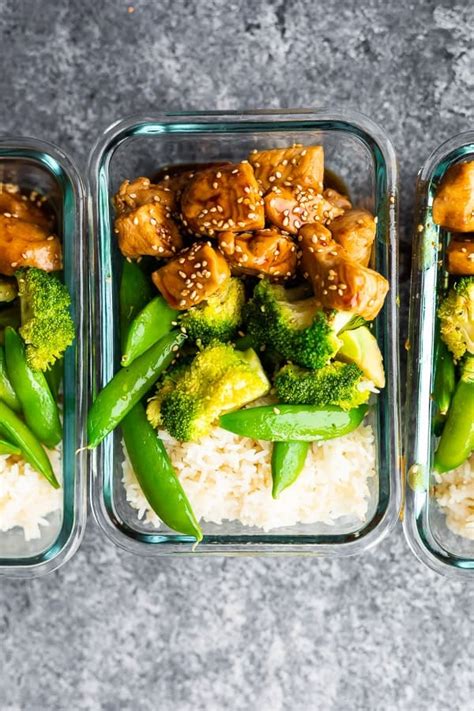 Shake together honey sesame sauce ingredients and set aside. Honey Sesame Chicken Lunch Bowls | Sweet Peas and Saffron