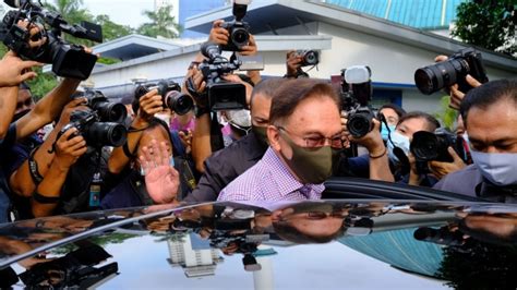 Malaysias Anwar Gives Police Statement On List Of Allegations Bnn