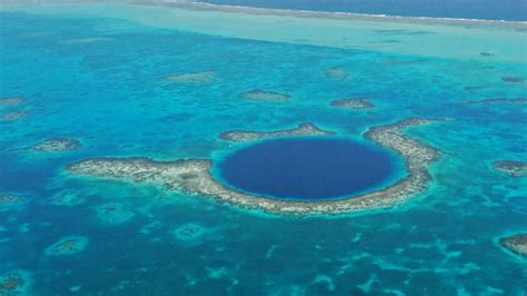 Spedizione Nel Great Blu Hole Quello Che è Stato Scoperto è