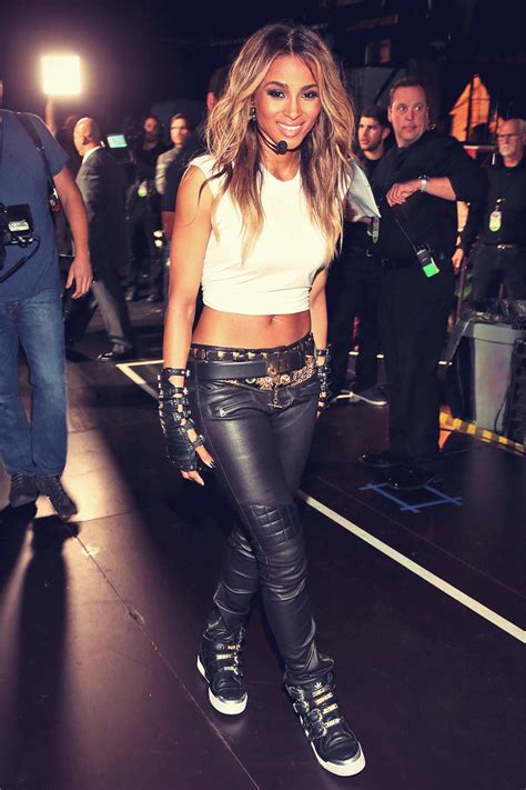 Ciara Performs Onstage During Vh1 Divas 2012 Leather Celebrities