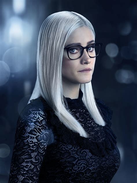 Olivia Taylor Dudley Alice Quinn Cast The Magicians Syfy