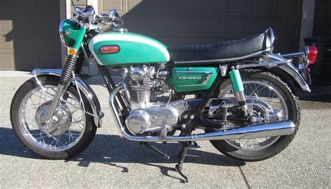 Yamaha has provided an air scoop on the front unit, and exhaust holes in the hub opposite the backing plate. Restored Yamaha XS1 650 - 1970 Photographs at Classic ...