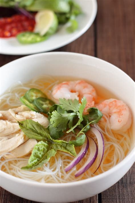 Its flesh should feel firm yet still yield a bit to the touch. Chicken and Shrimp Pho ~ Vietnamese Chicken Noodle Soup
